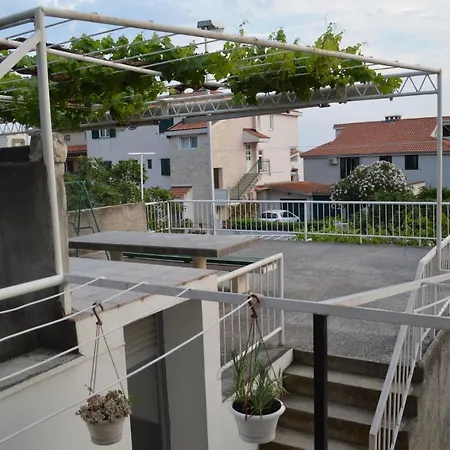 Appartement Lemona *