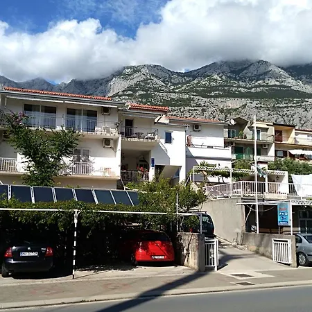Lemona Appartement Makarska