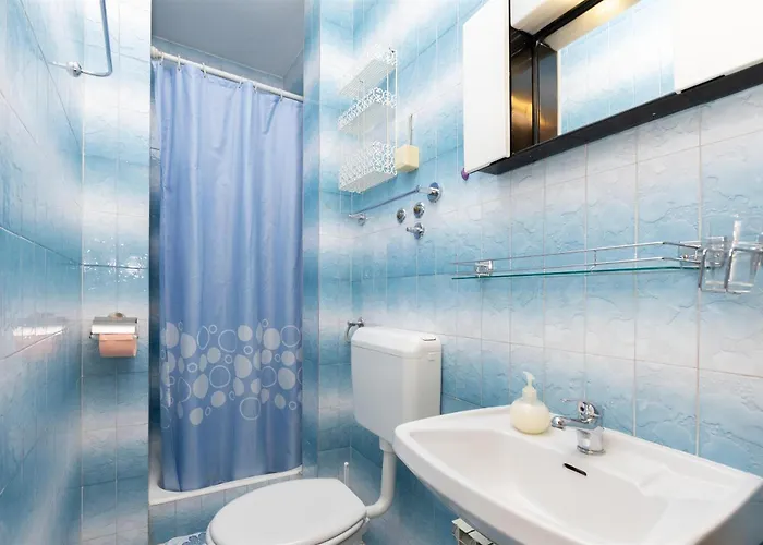 Lemona Apartment *