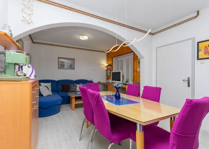 Lemona * ماكارسكا