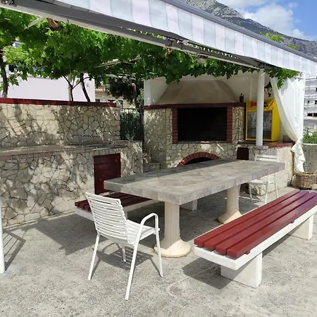 Lemona Apartment
