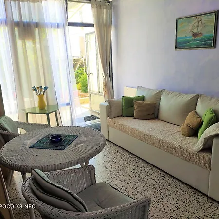 Lemona Apartment