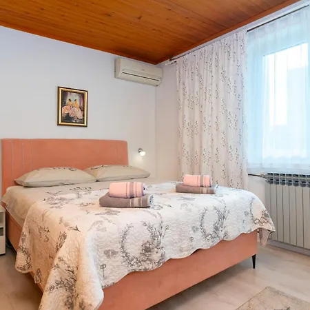 Apartment Lemona *